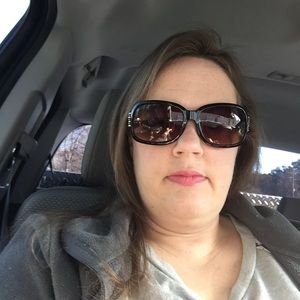 Meet your Posher, Dana